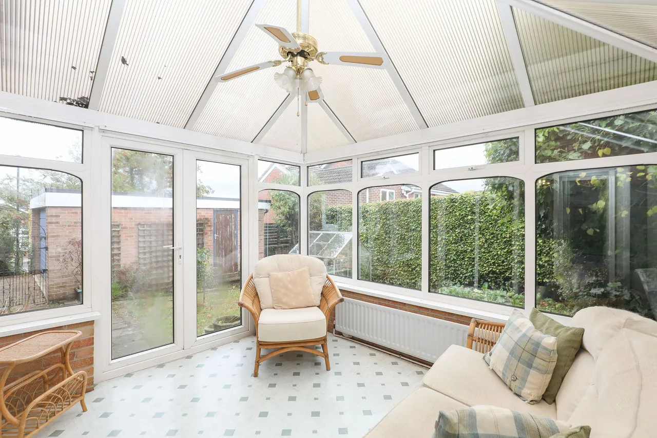 Moorland View Road, Chesterfield, S40, photo 10