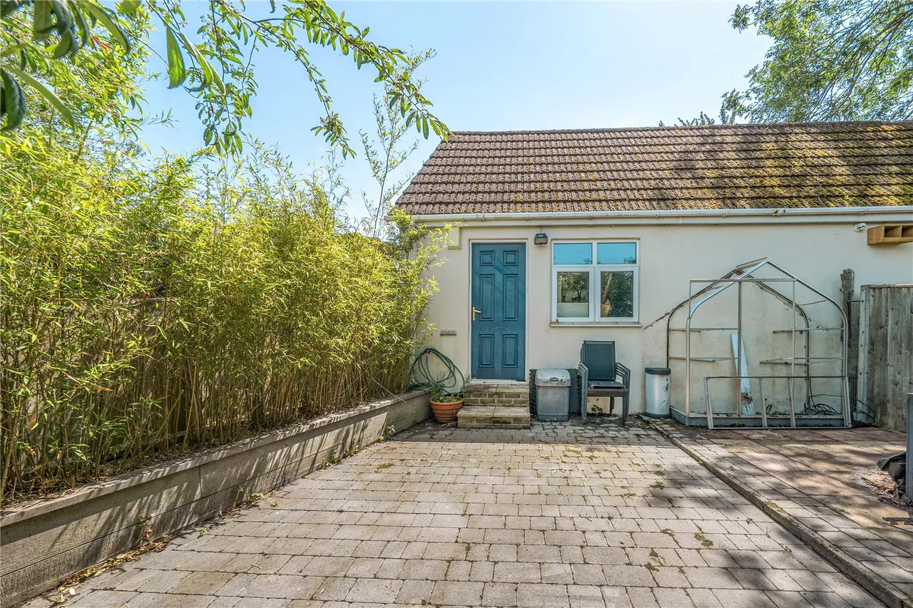 Carsington Gardens, Wilmington, DA1, photo 13