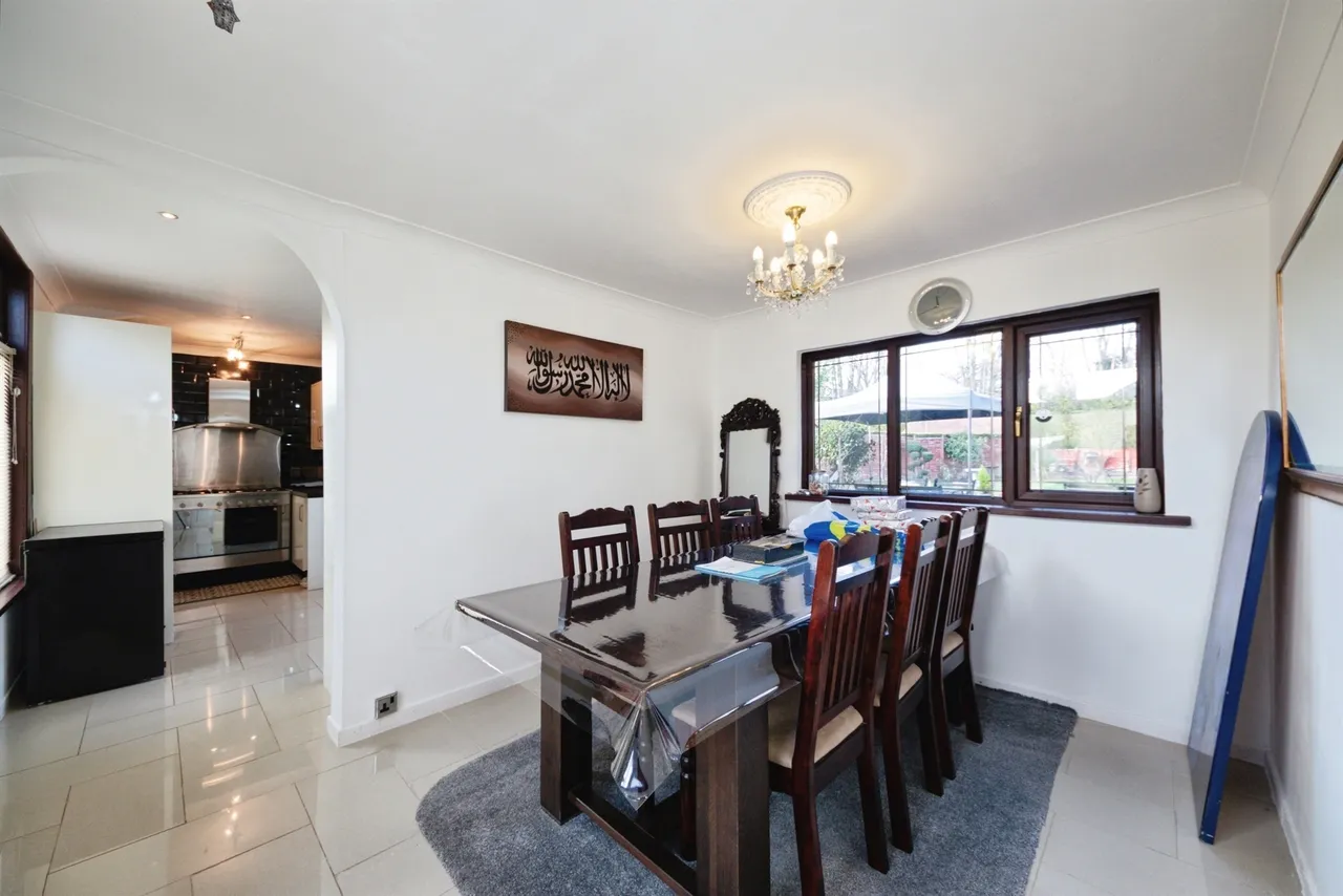 Haslucks Green Road, Shirley, B90, photo 8