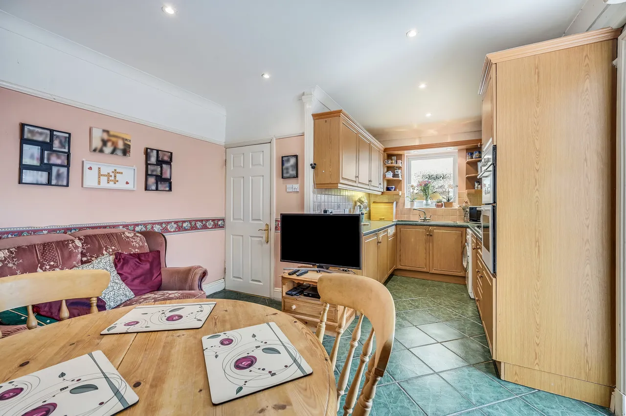 Jameson Road, Clacton-On-Sea, CO15, photo 5