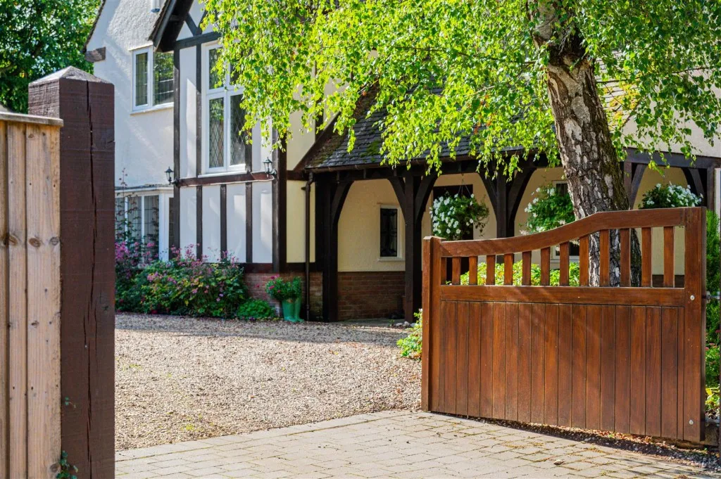 Church Lane, Dingley, photo 18