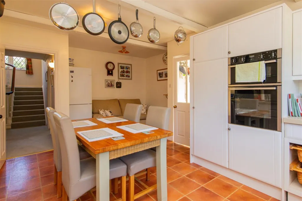 Church Lane, Dingley, photo 7
