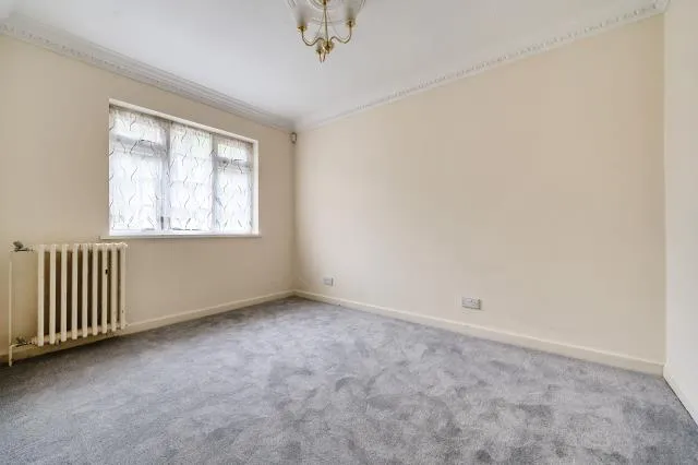 Hendon Avenue, London, N3, photo 8