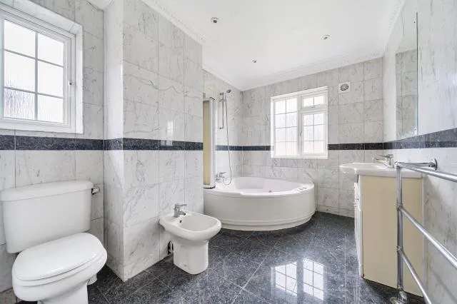 Hendon Avenue, London, N3, photo 12