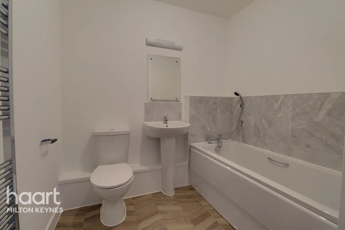 Willowvale Way, Steeple Claydon, MK18, photo 6