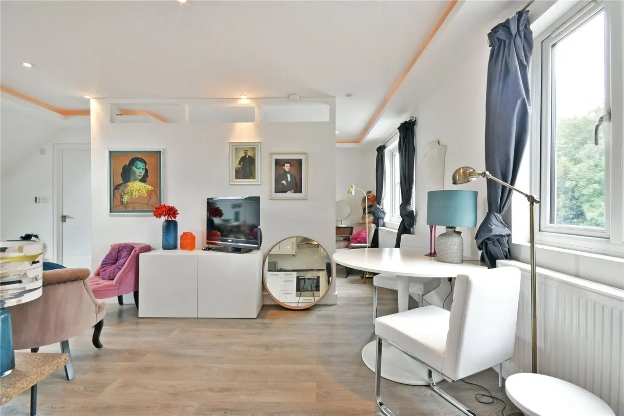 Cricklewood Lane, Cricklewood, NW2, photo 4