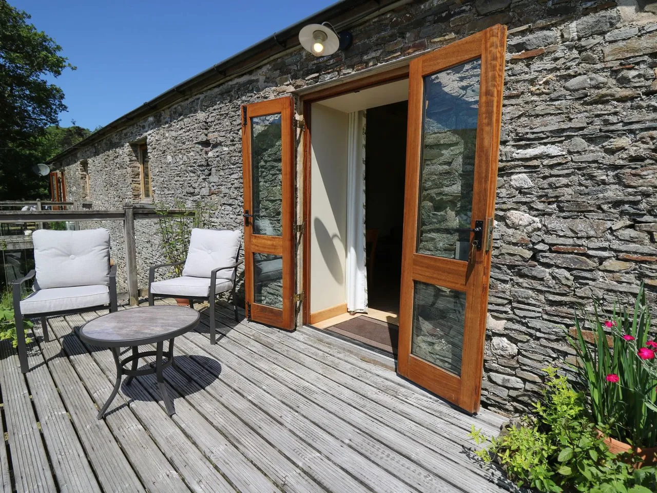 Pumpsaint, Llanwrda, SA19, photo 27