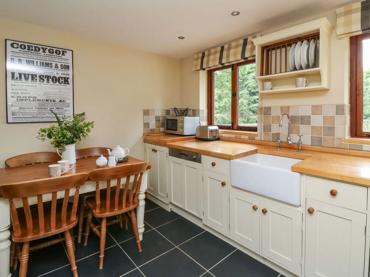 Pumpsaint, Llanwrda, SA19, photo 23