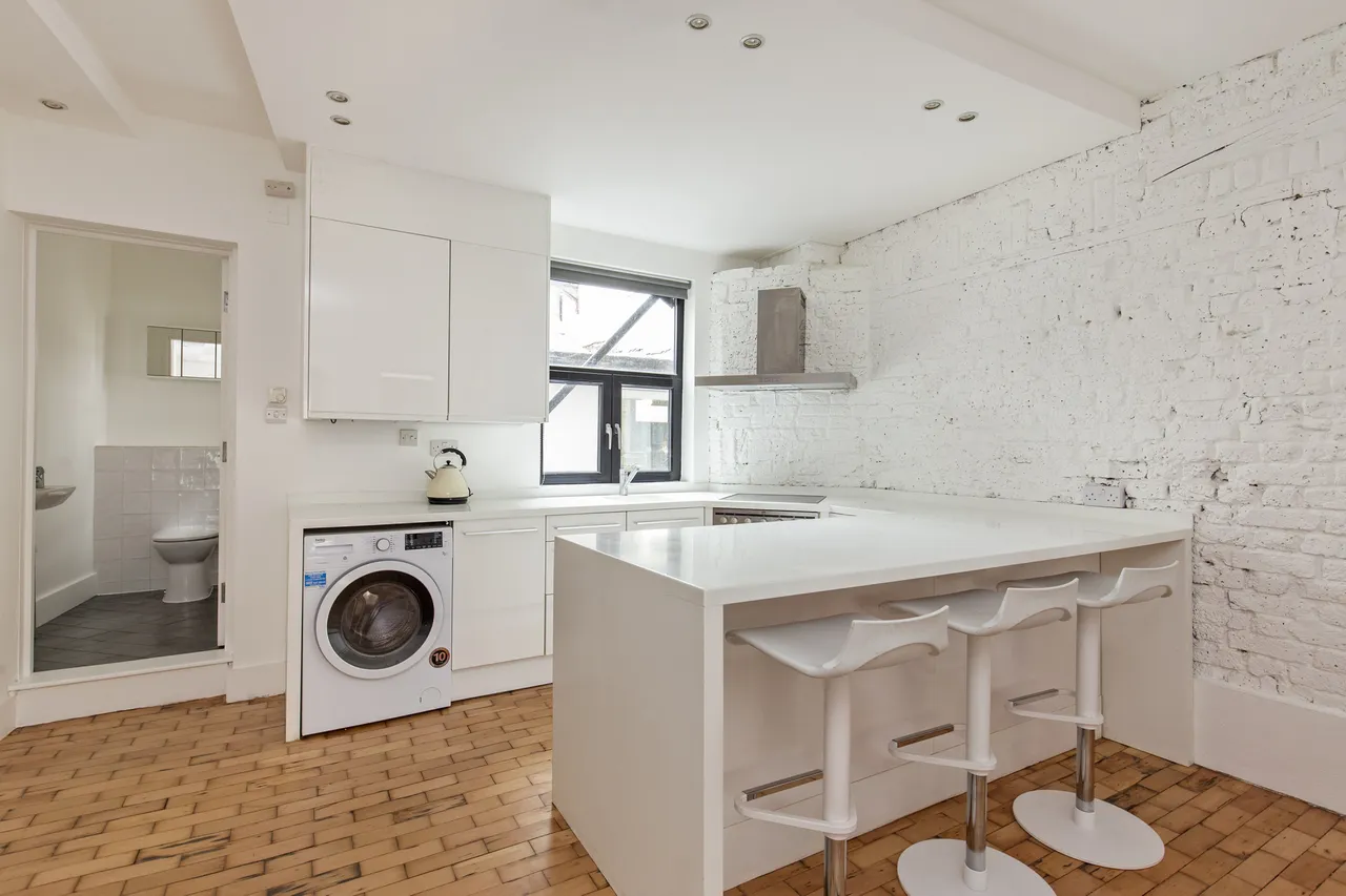 Bradbury Mews, London, N16, photo 9