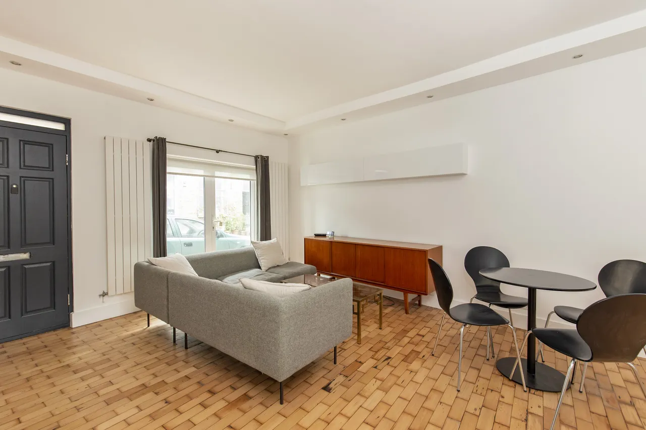 Bradbury Mews, London, N16, photo 8