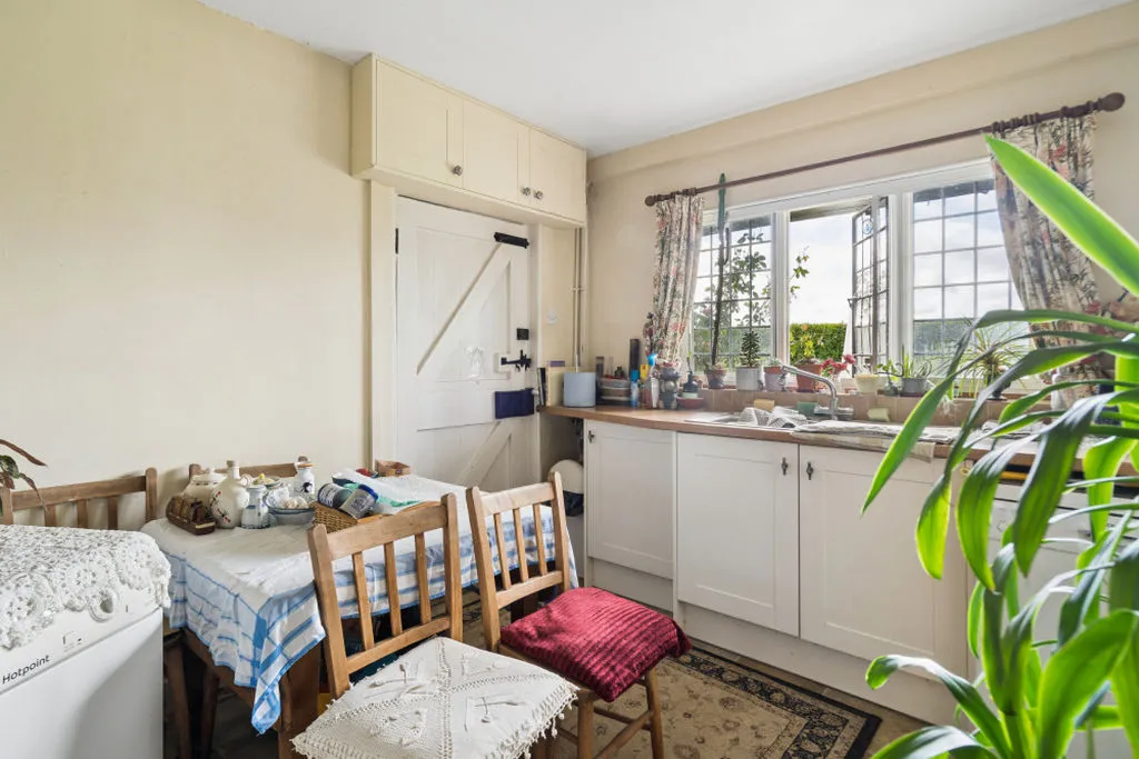 Sutton Road Cookham, Maidenhead SL6 9QX, photo 14