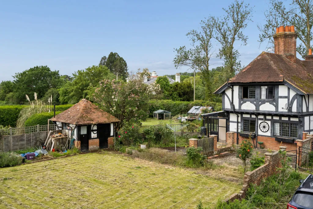 Sutton Road Cookham, Maidenhead SL6 9QX, photo 3