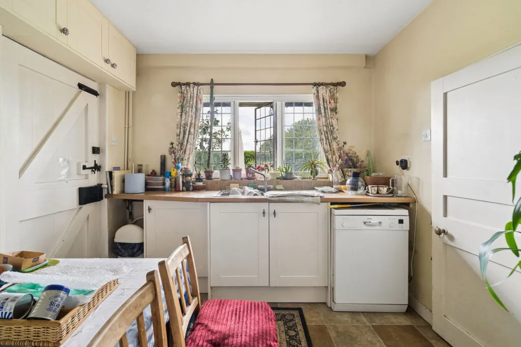 Sutton Road Cookham, Maidenhead SL6 9QX, photo 13