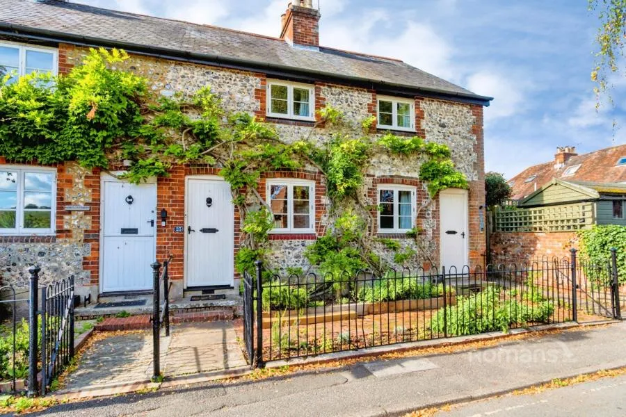 3 bed house to rent, Back Street, Winchester, SO23