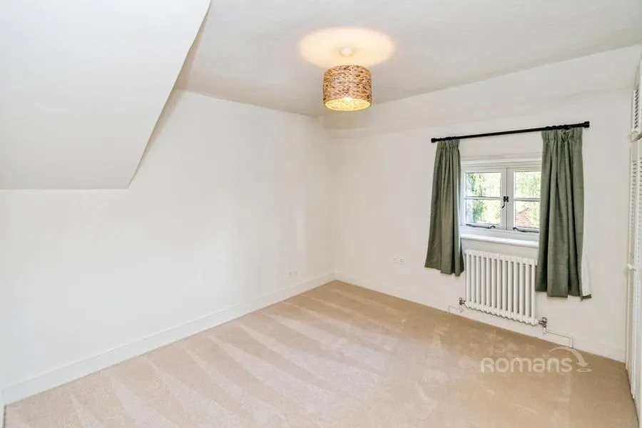 Back Street, Winchester, SO23, photo 12