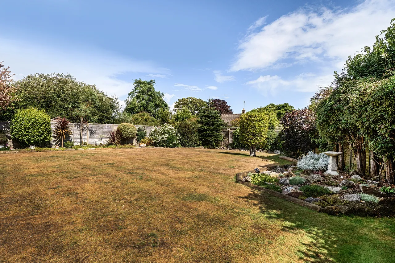 Inglewood Close, Bognor Regis, PO21, photo 10
