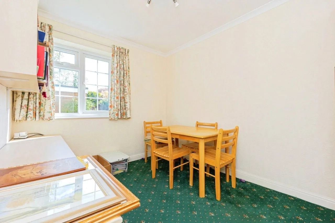 Dorchester Court, Brooklands Road, Sale, Greater Manchester, M33, photo 11