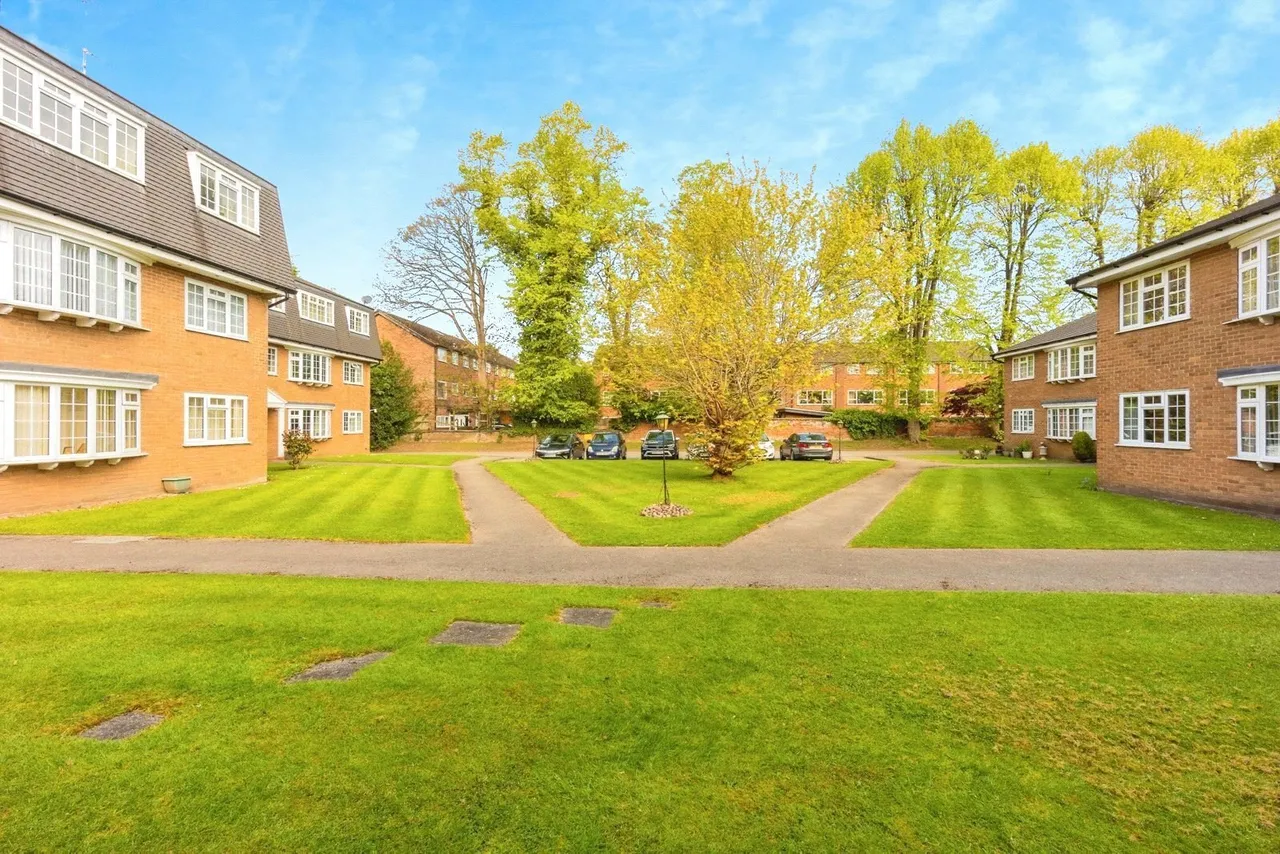 Dorchester Court, Brooklands Road, Sale, Greater Manchester, M33, photo 17