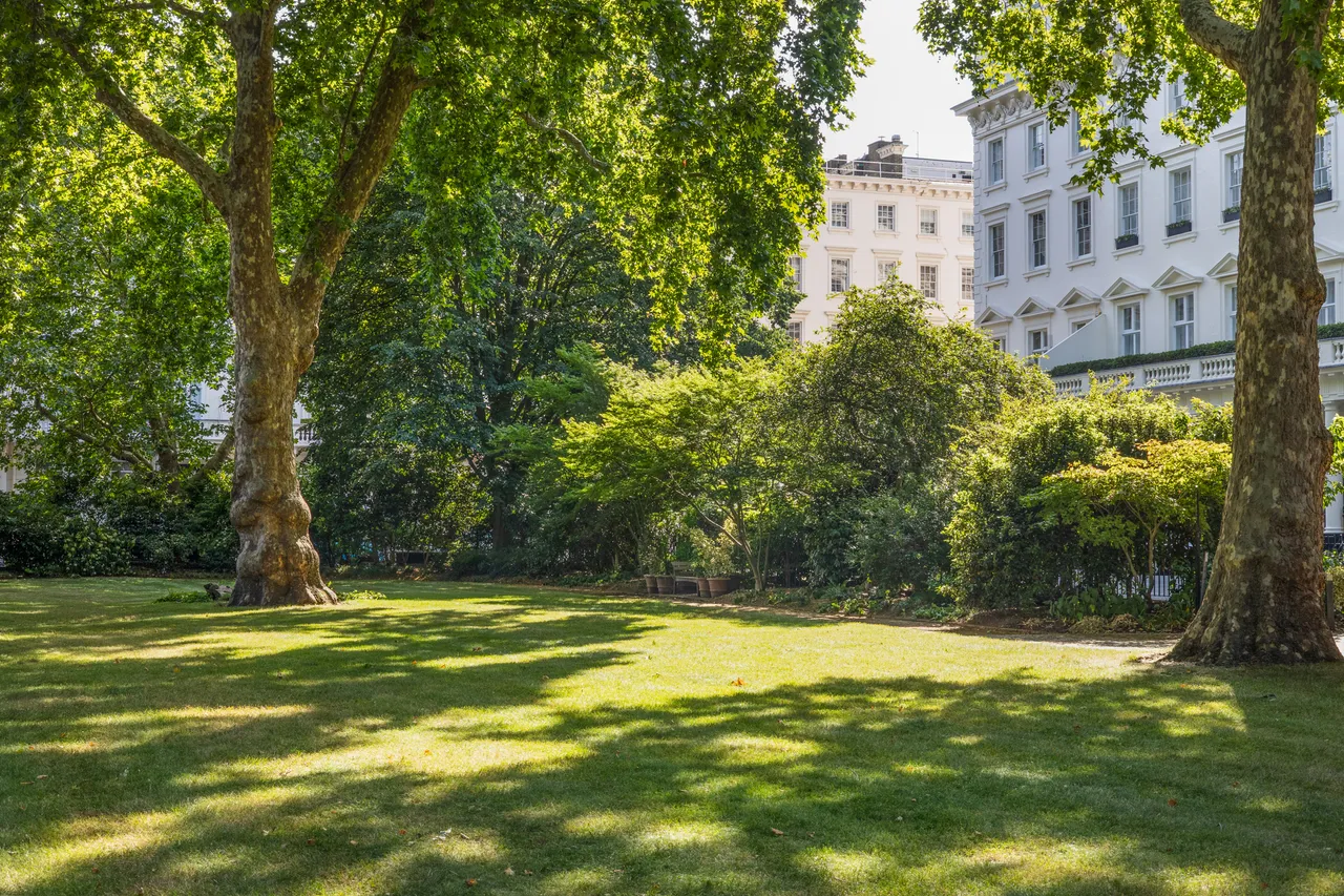 Eaton Square, Belgravia, London, photo 11