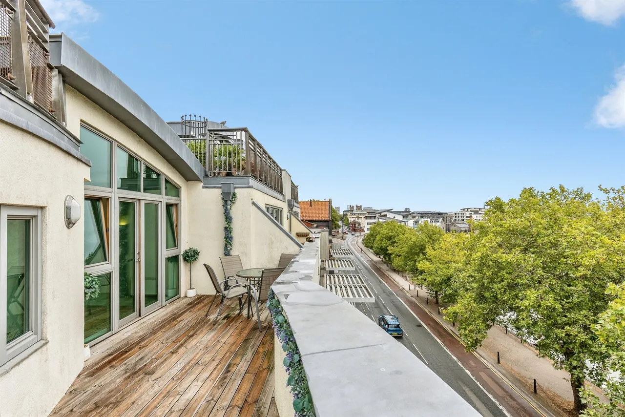 Hotwell Road, Bristol, photo 12