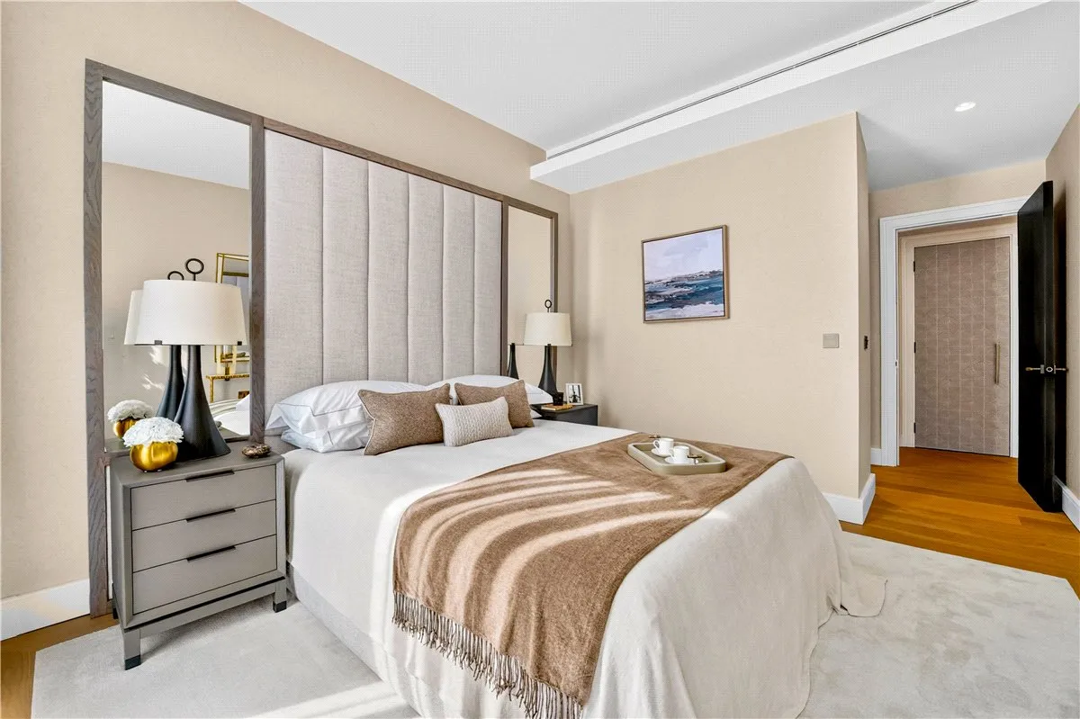 Brompton Road, Knightsbridge, SW3, photo 4