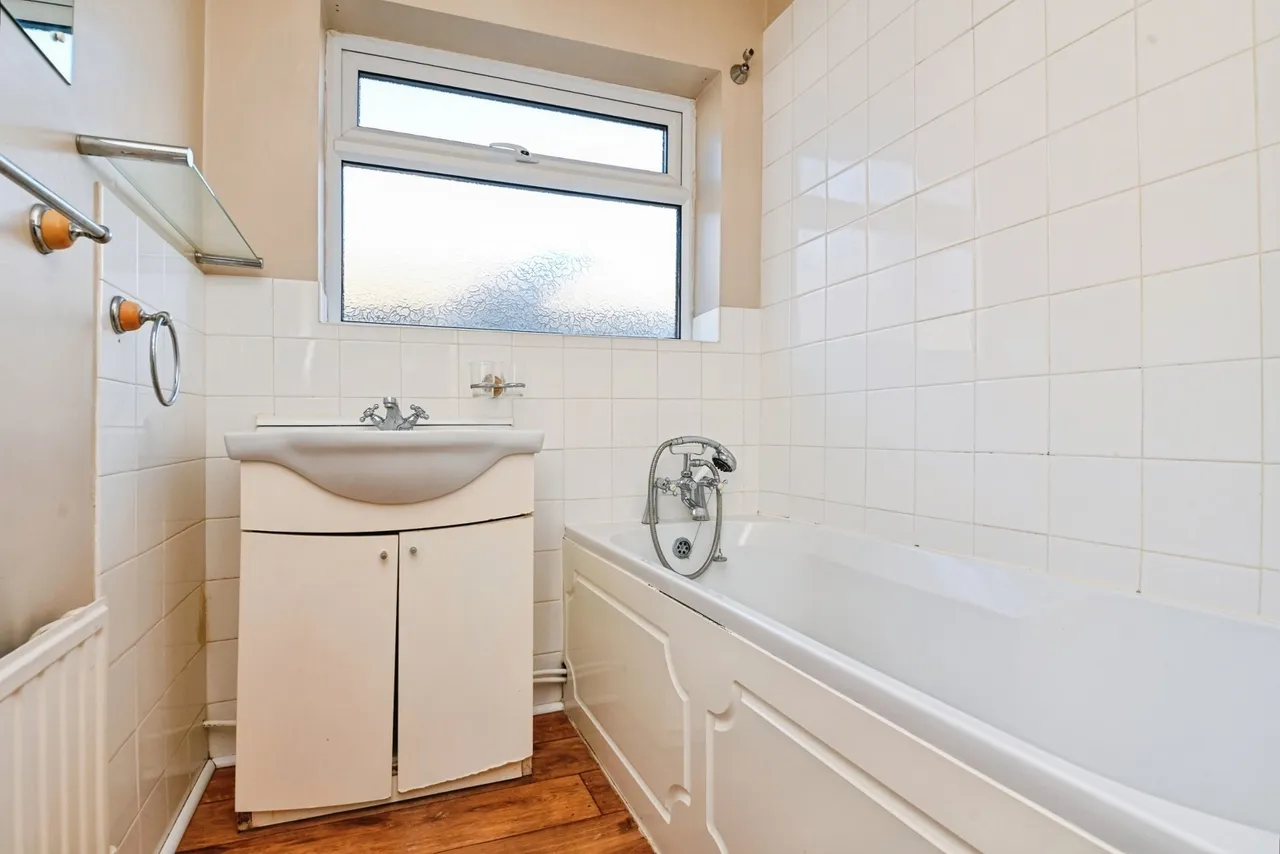 Hillside Crescent, Holland-on-Sea, Clacton-on-Sea, Essex, CO15, photo 5