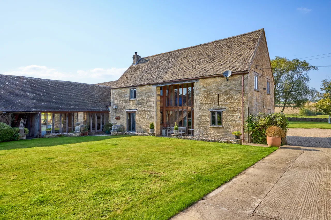 Manor Farm Barn, Ascott-under-Wychwood, Oxfordshire, photo 2