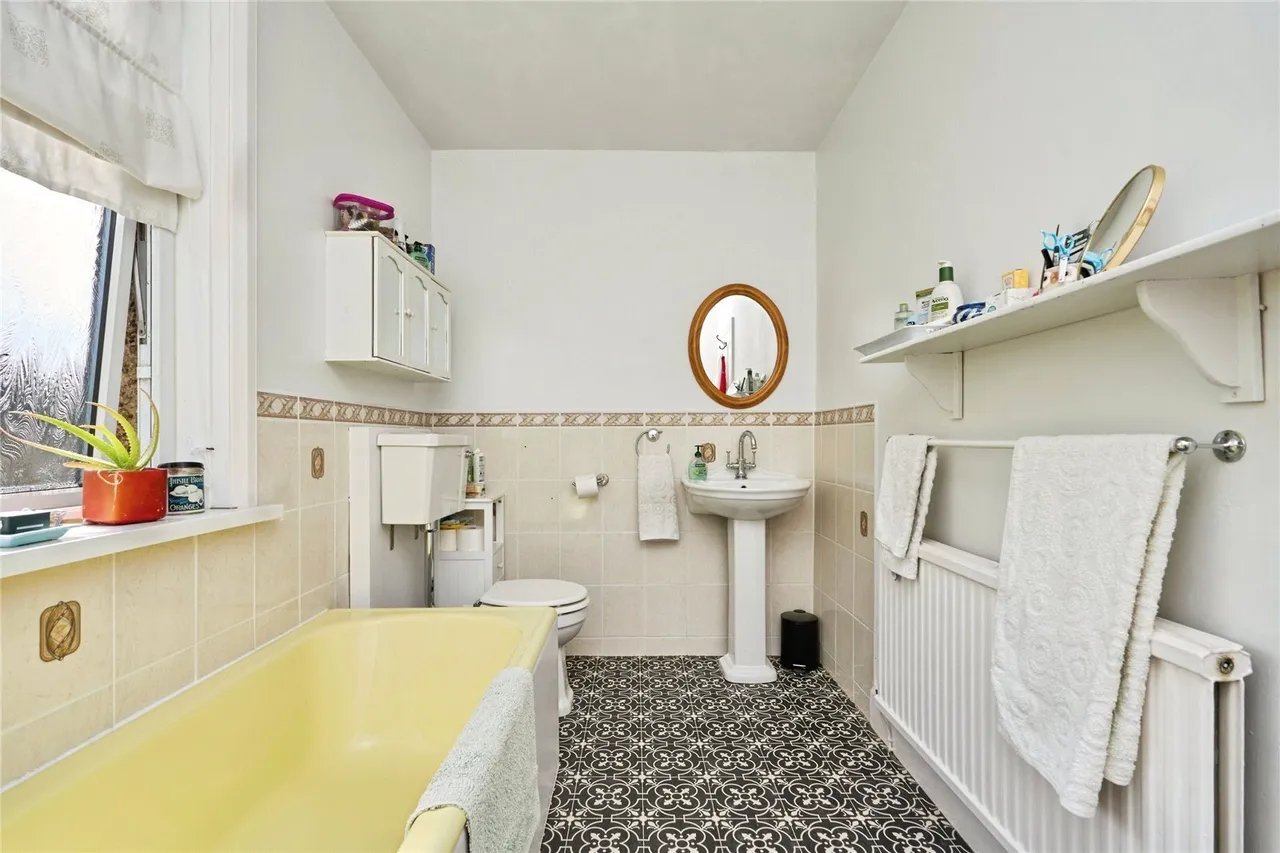 Great Preston Road, Ryde, PO33, photo 12