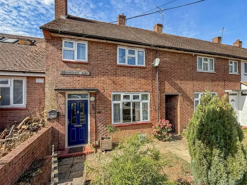 2 bed house to rent, Bramshot Way, Watford, WD19