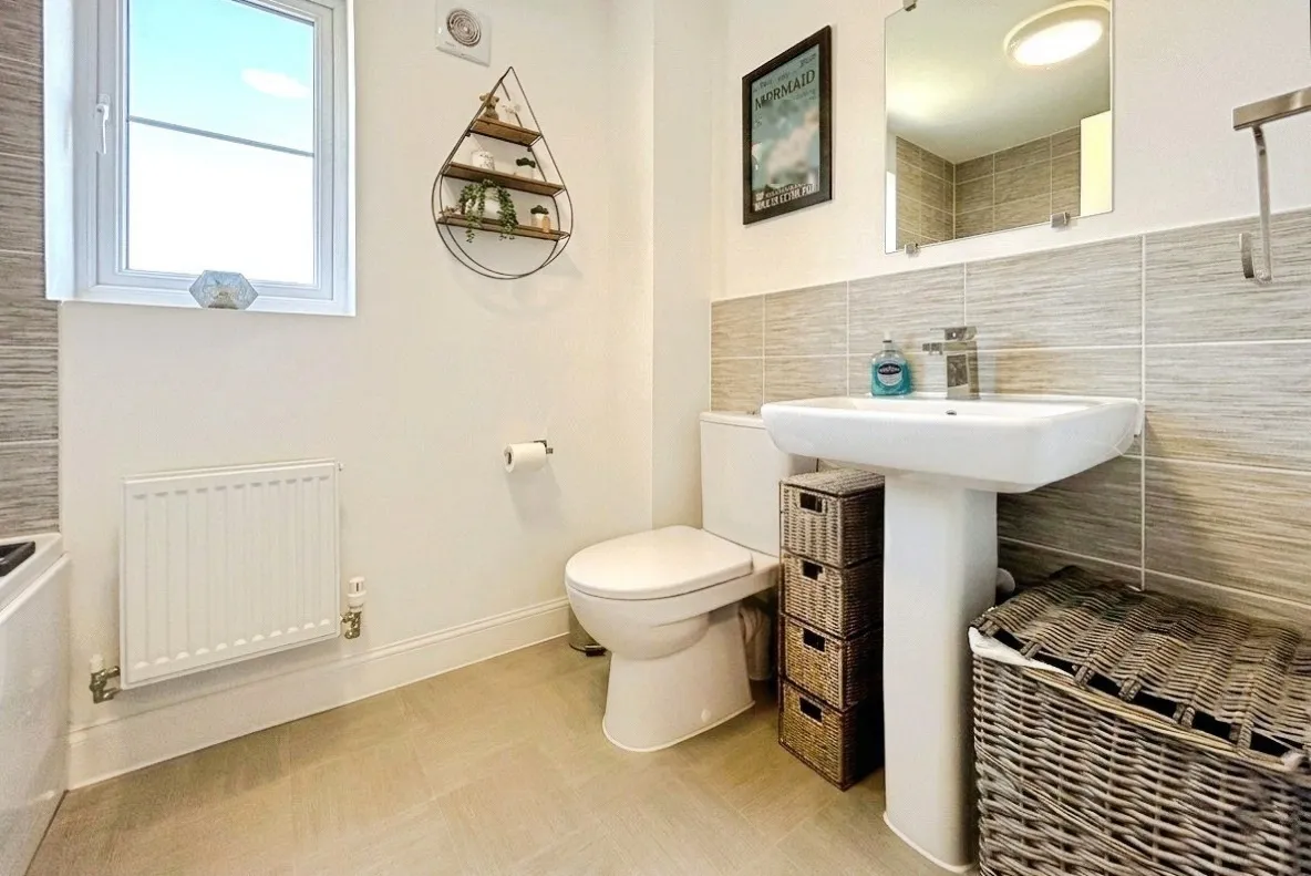 Viney Close, Hook, Hampshire, RG27 9GD, photo 18