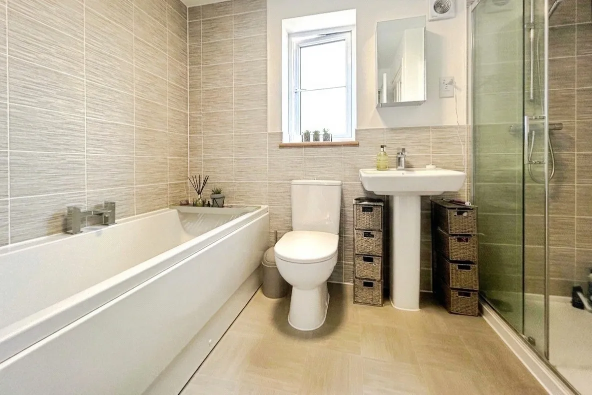 Viney Close, Hook, Hampshire, RG27 9GD, photo 17