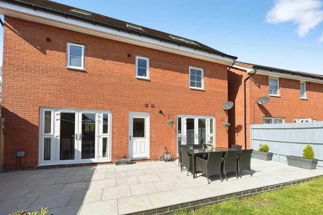 Viney Close, Hook, Hampshire, RG27 9GD, photo 25