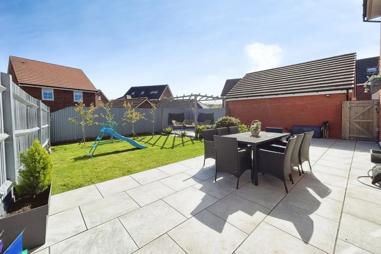 Viney Close, Hook, Hampshire, RG27 9GD, photo 26