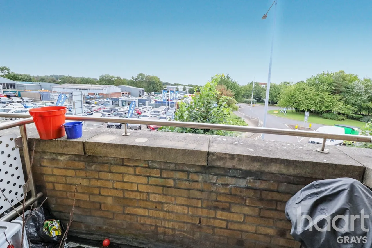 Hogg Lane, Grays, RM17, photo 10