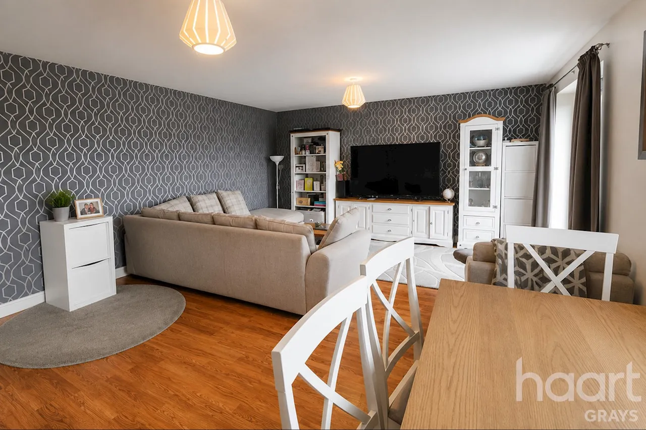 Hogg Lane, Grays, RM17, photo 5