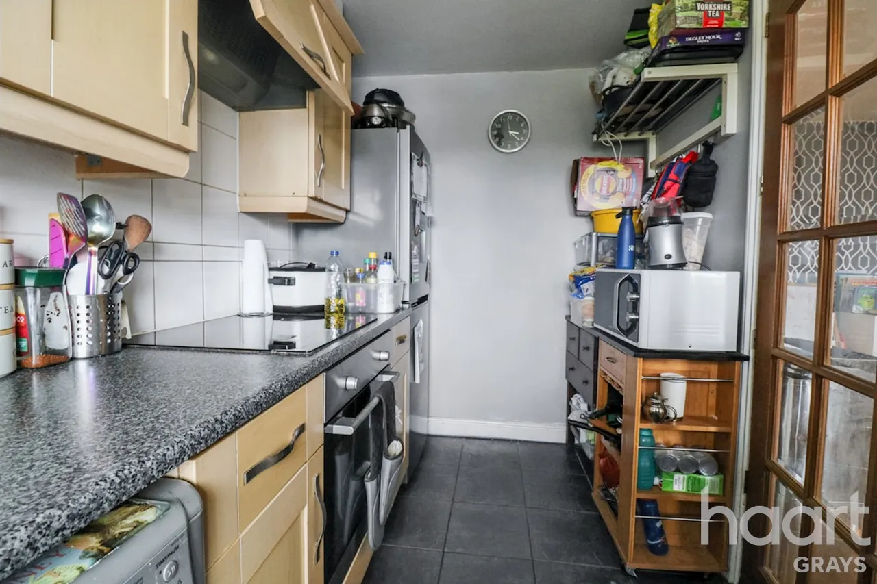Hogg Lane, Grays, RM17, photo 6