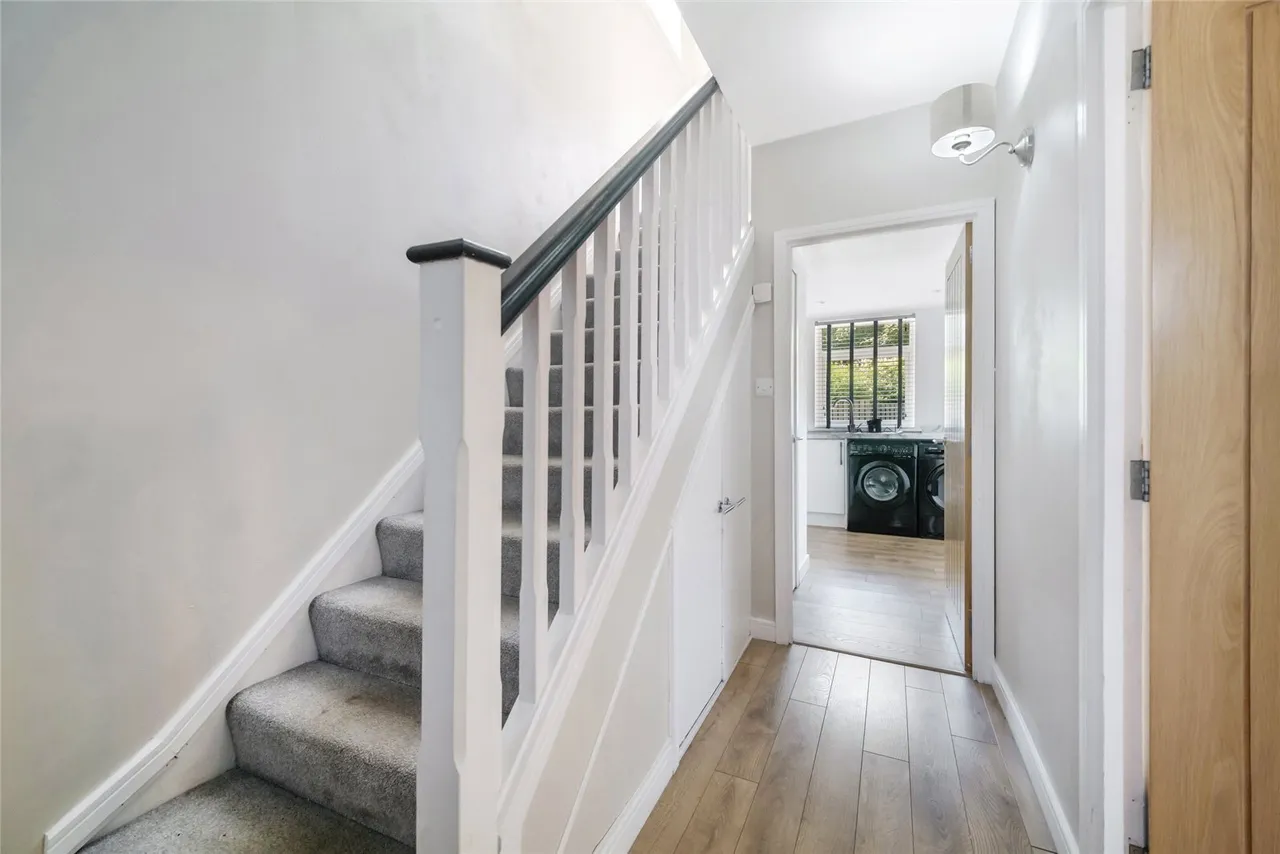 Castlebrae, Dumbarton, G82, photo 5