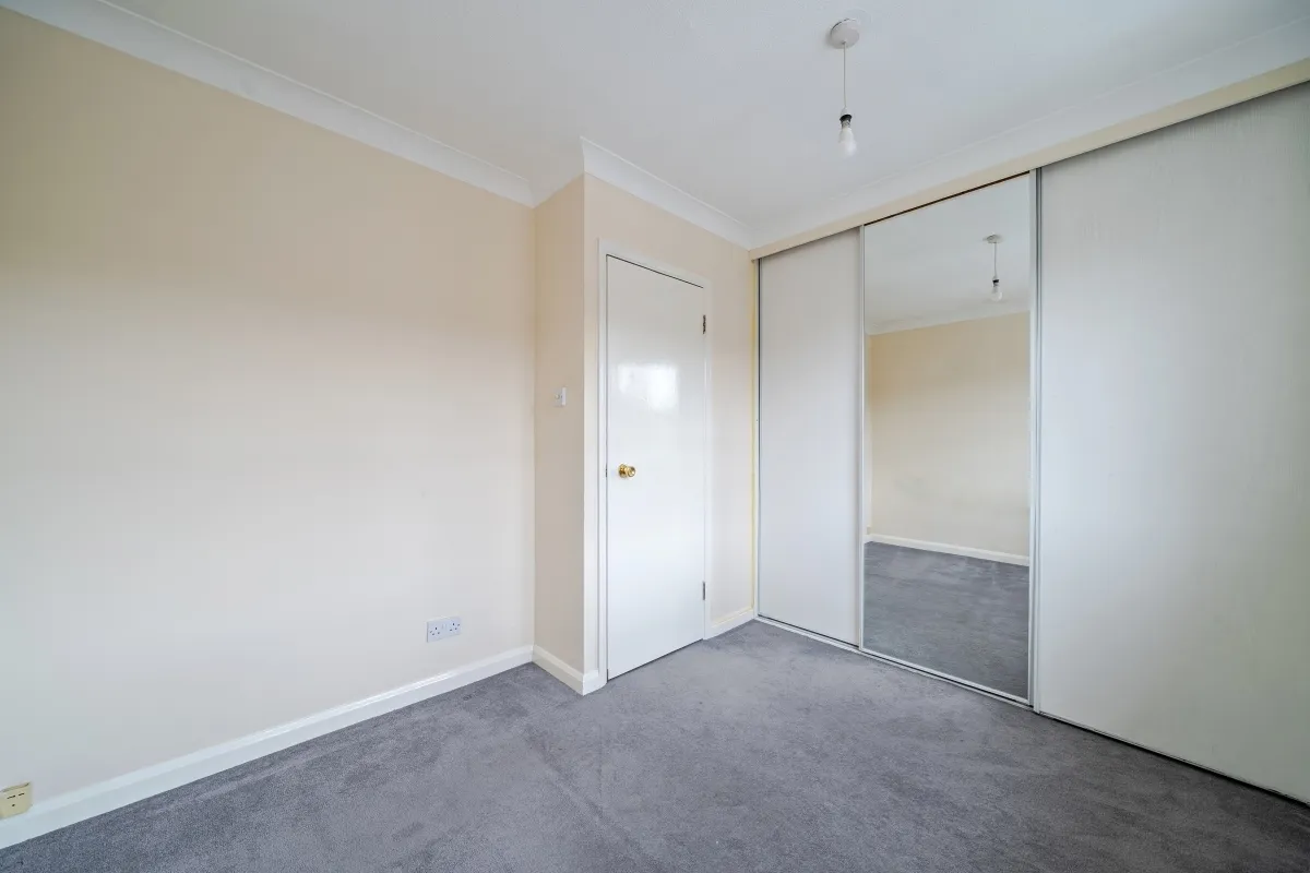 Hawthorne Place, Epsom KT17, photo 8