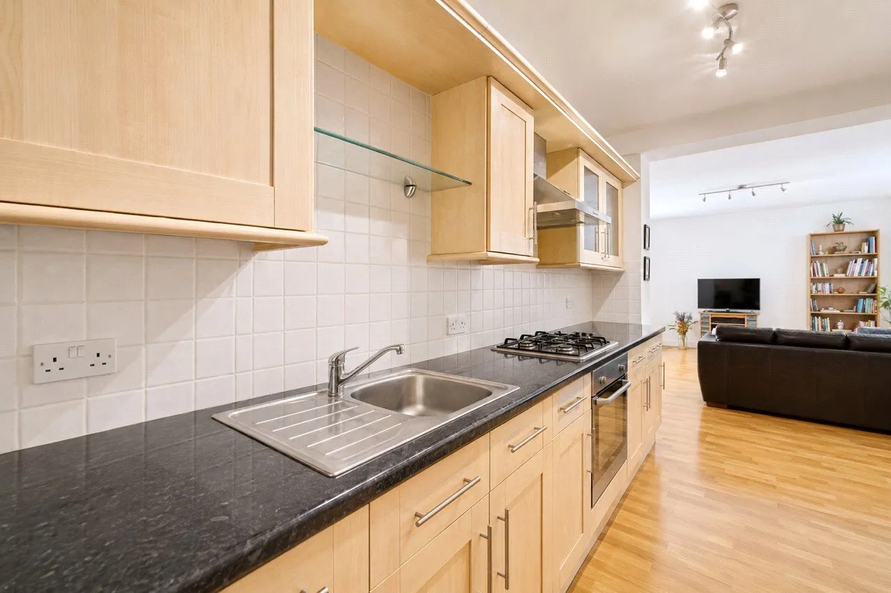 Manbey Park Road, LONDON, London, E15, photo 3