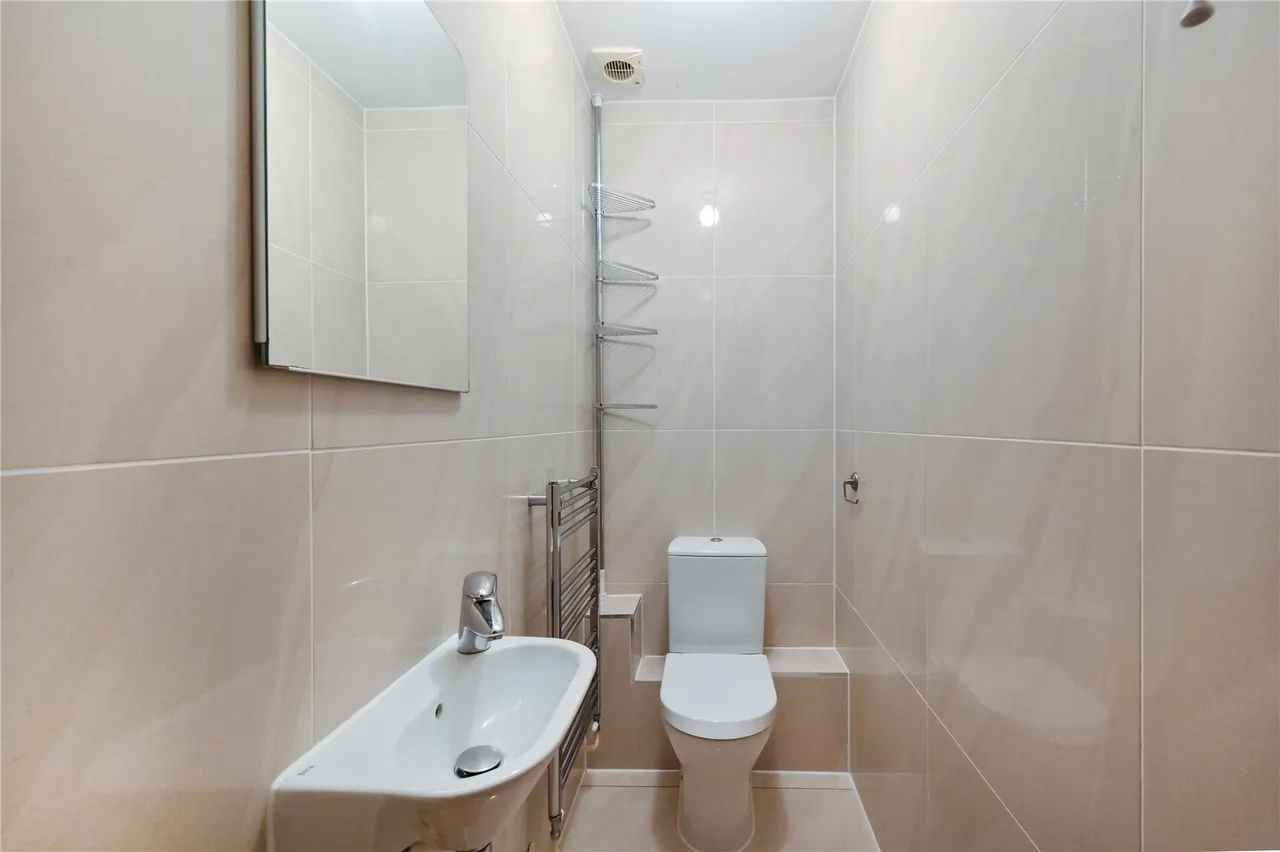 Lincoln Road, East Finchley, N2, photo 11