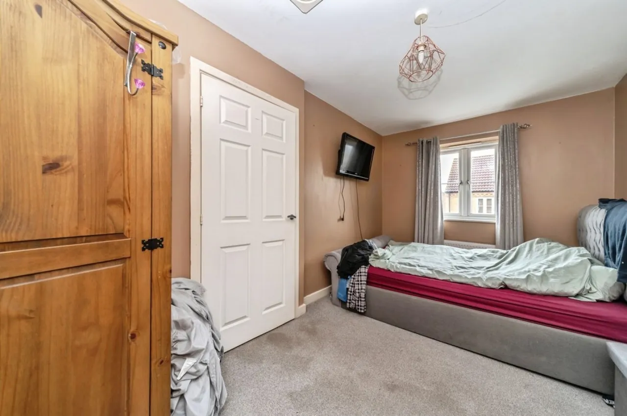 Laxton Way, Bedford, photo 11