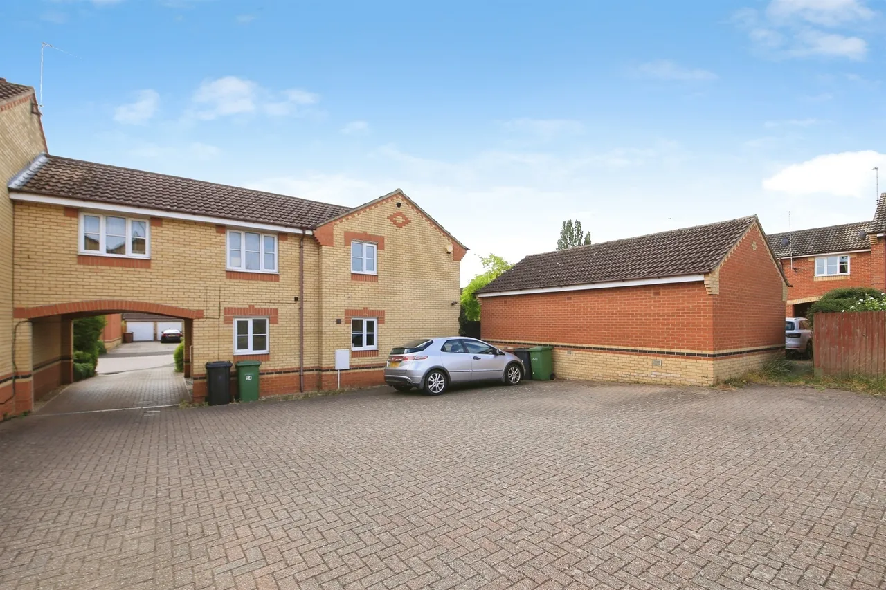 Turnstone Way, Stanground, Peterborough, photo 8