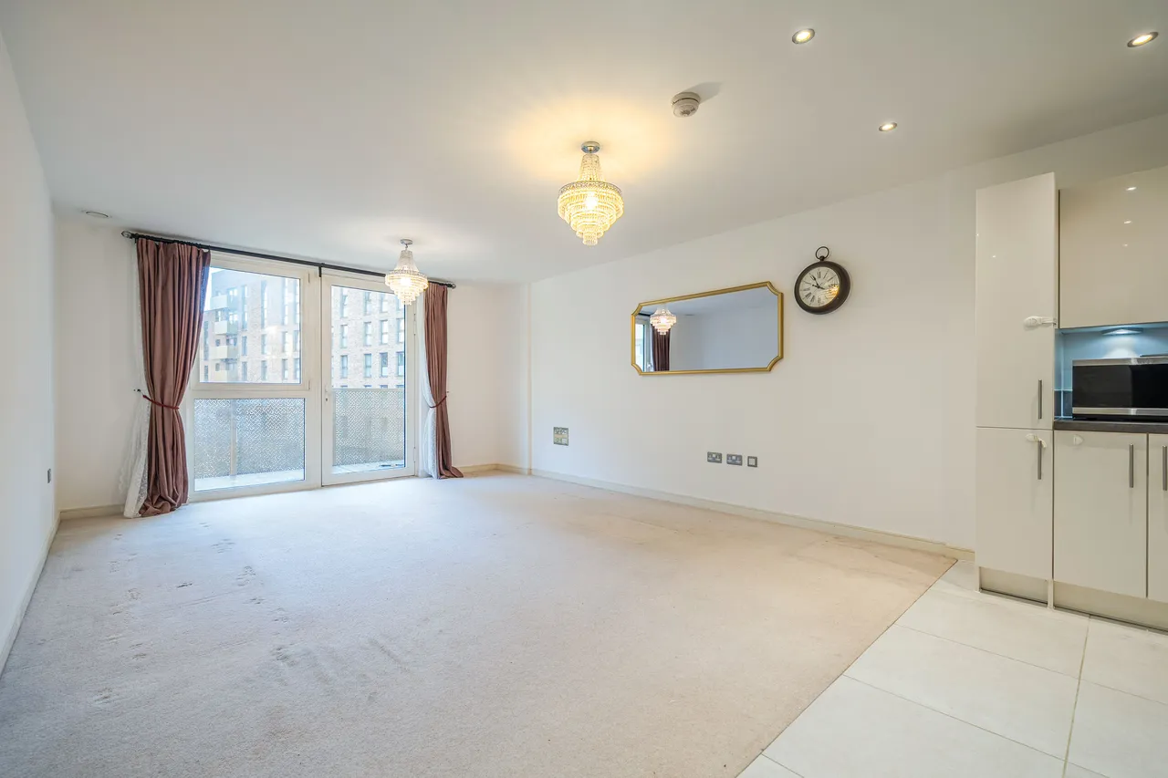 Flat 20, Chantrelle Court, Yeoman Street, London, photo 3
