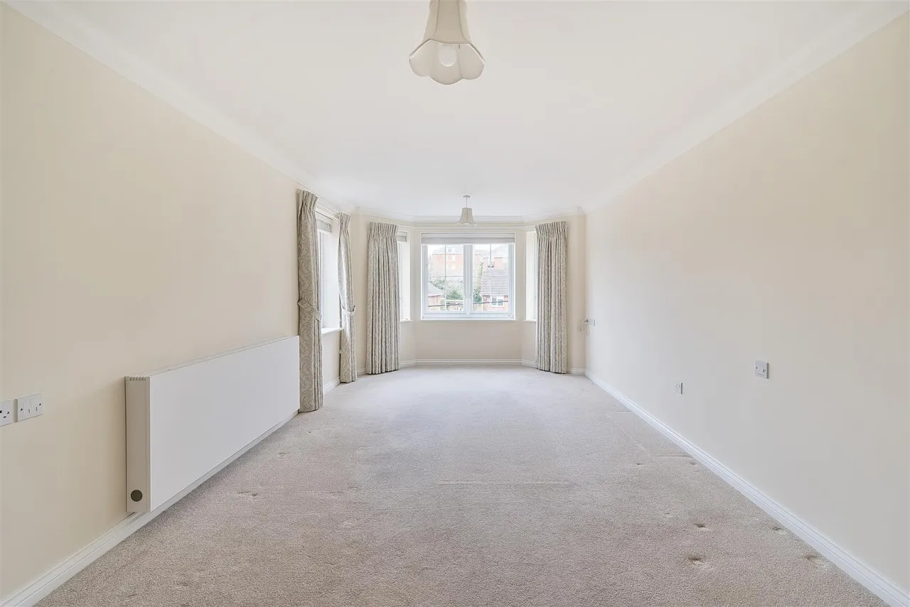 North Close, Lymington, SO41, photo 2