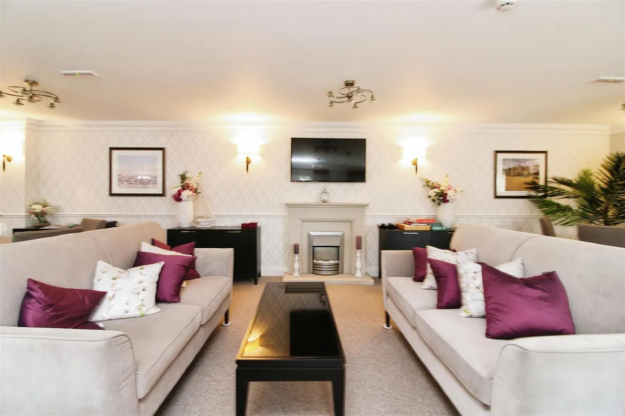 North Close, Lymington, SO41, photo 14