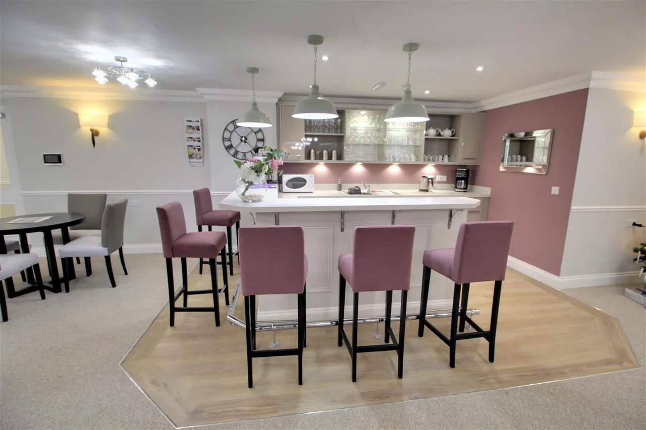 North Close, Lymington, SO41, photo 16