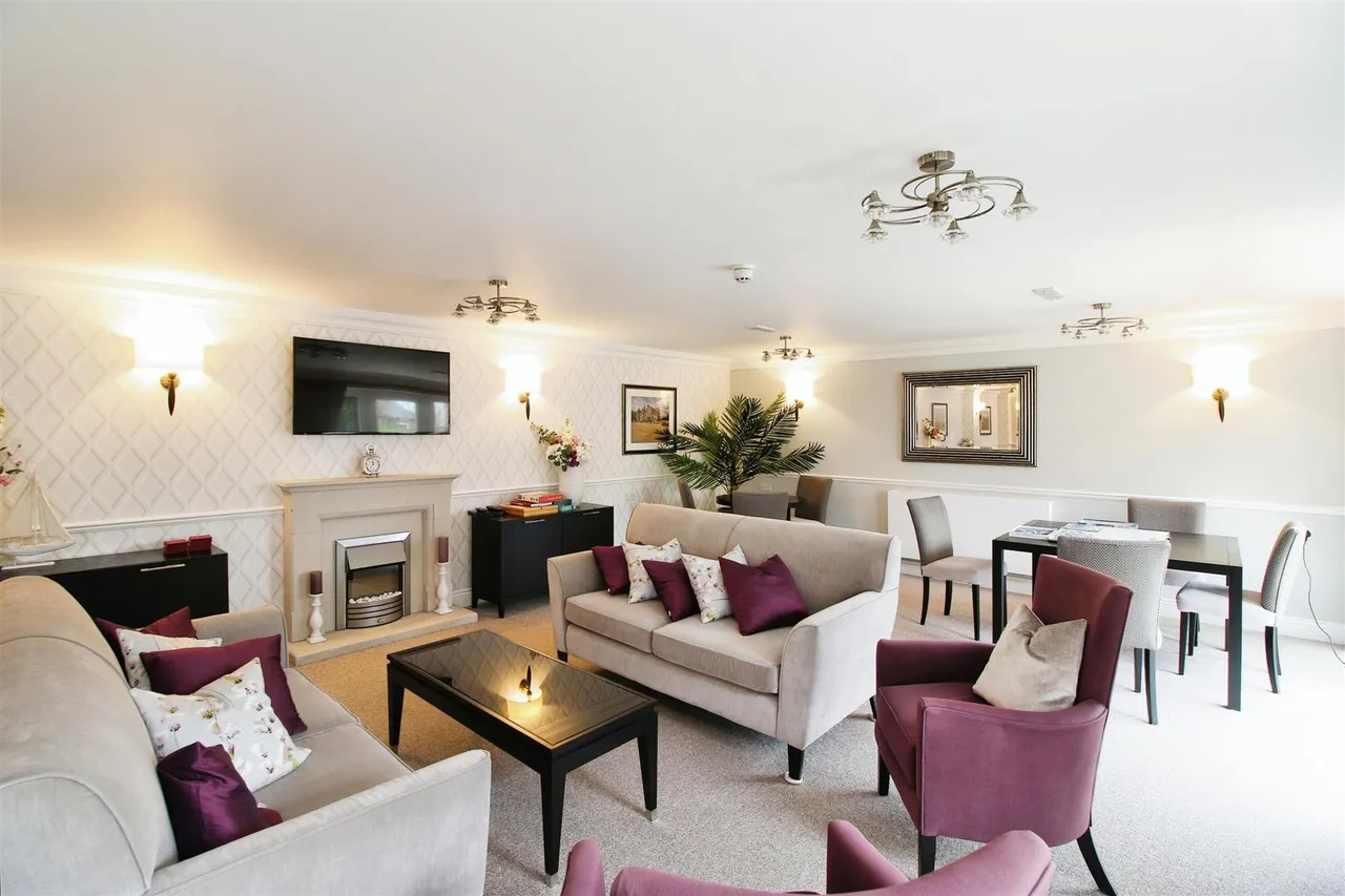 North Close, Lymington, SO41, photo 13