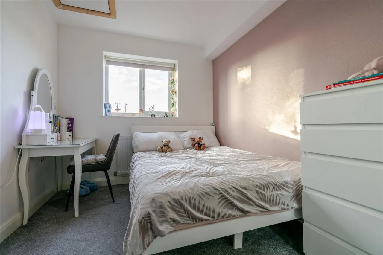 Bramblemead, Leigh, WN7, photo 13