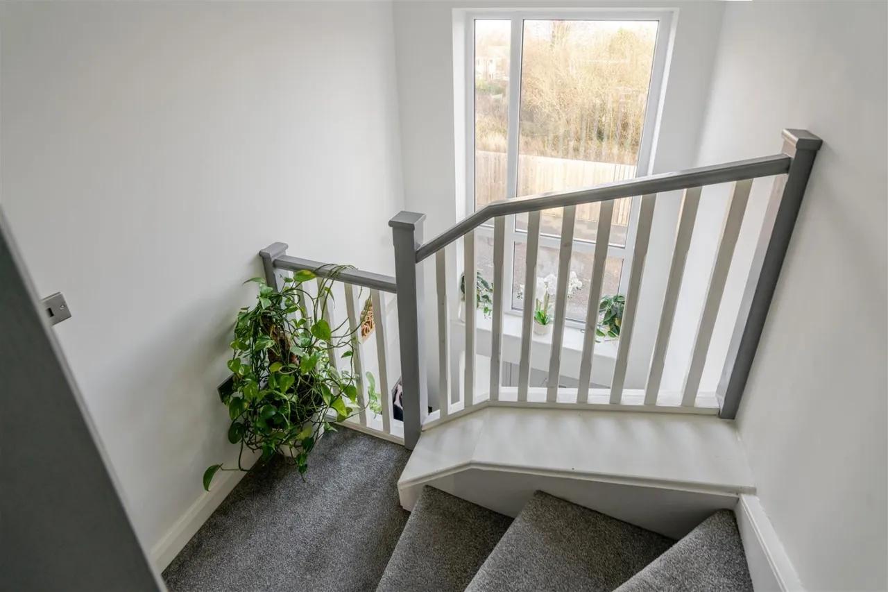 Bramblemead, Leigh, WN7, photo 8