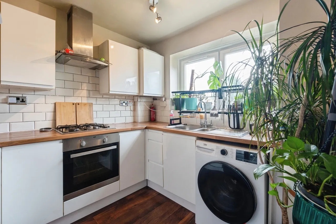 Lea Bridge Road, Walthamstow, E17, photo 4